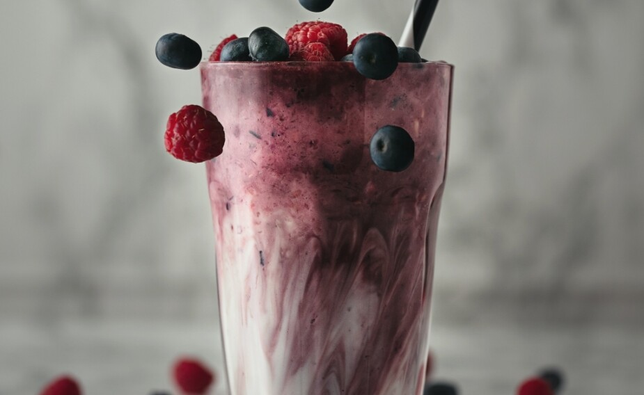 Berry Kefir Smoothie